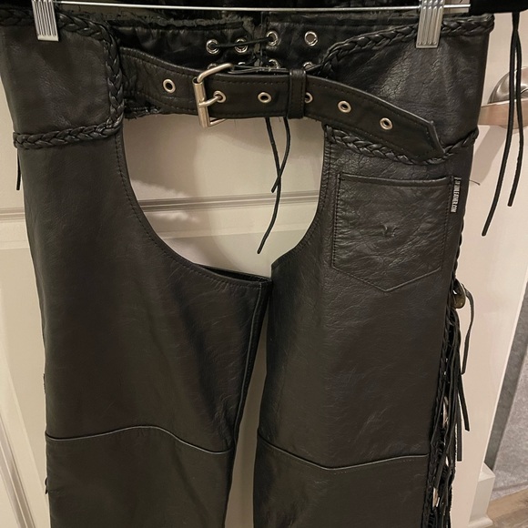 Vintage matching fringe jacket and chaps. Some small. Perfect condition - Picture 7 of 11